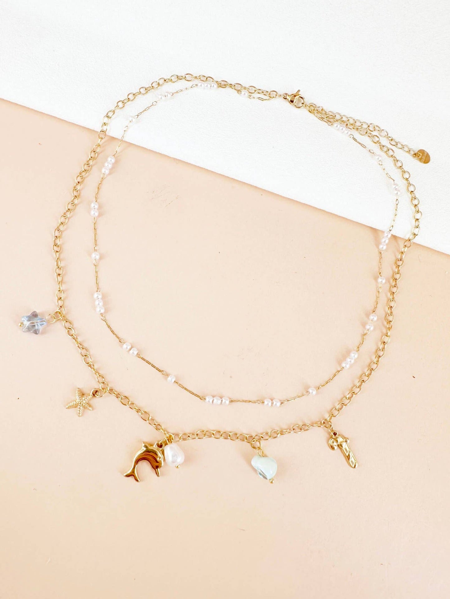 Collana doppia catena perle e ciondoli Delfino