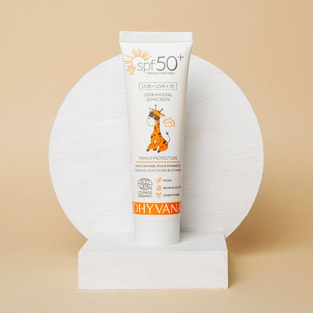 SPF50+PLUS Protezione solare minerale 100%