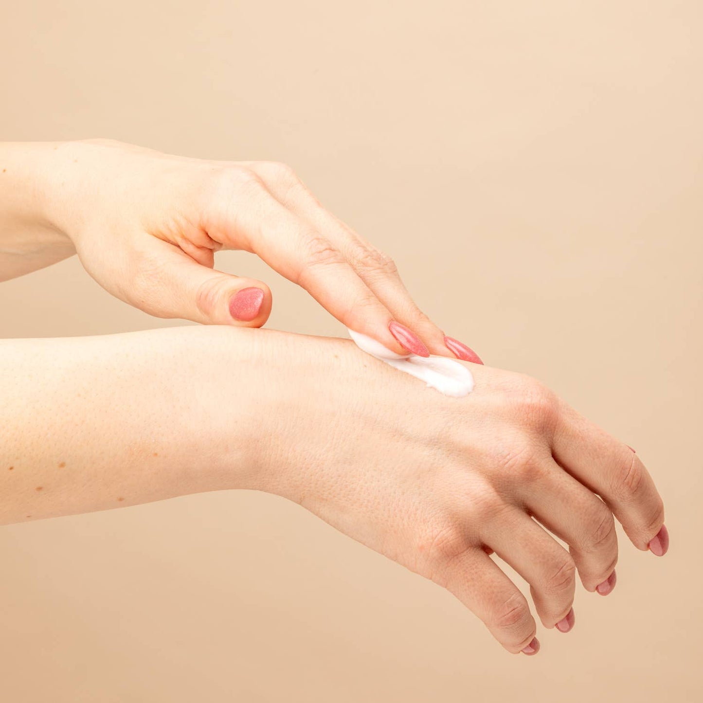 Cofanetto crema mani + Lip balm "Dolce coccola"