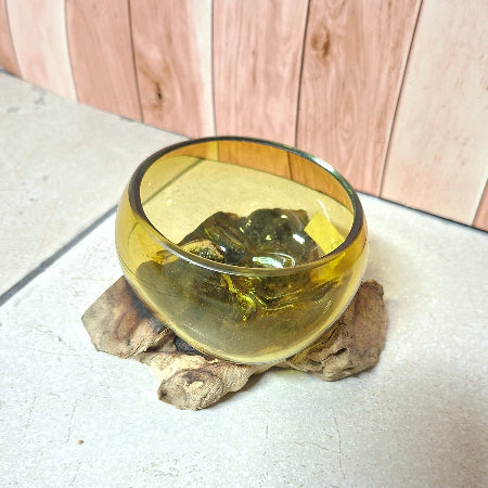 Vaso in Vetro Soffiato su Legno