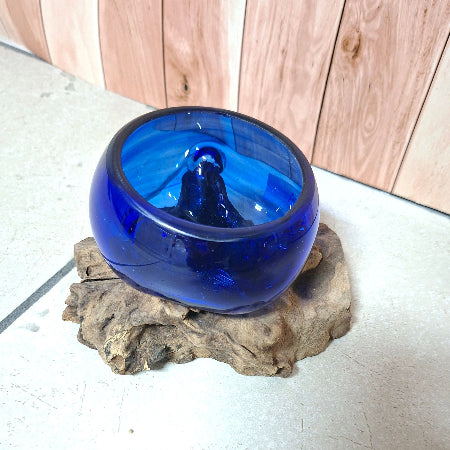 Vaso in Vetro Soffiato su Legno