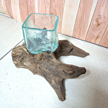 Vaso in Vetro Soffiato su Legno