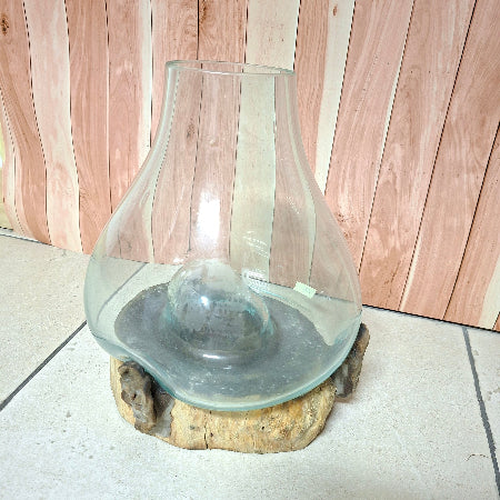 Vaso in Vetro Soffiato su Legno